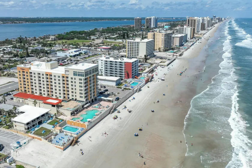 Residence Inn by Marriott Daytona Beach Oceanfront - Image 1