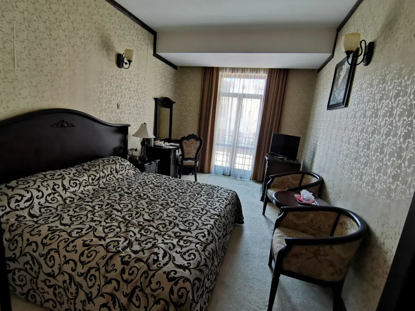 Hotel Carol - Image 1