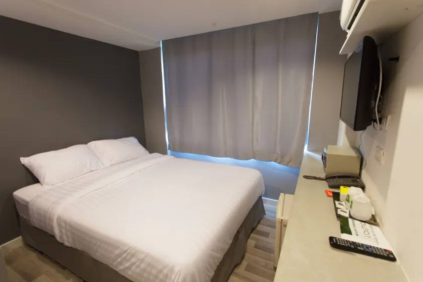 Nantra Ploenchit hotel - Image 1