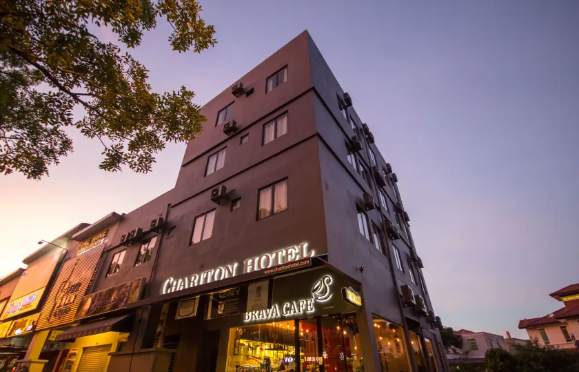 Chariton Hotel Alma - Image 1