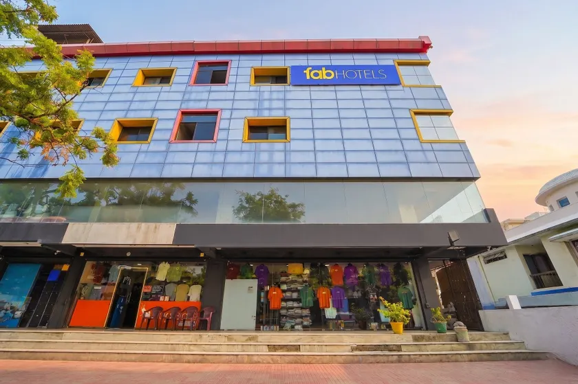 FabHotel Sca - Gandhipuram - Image 1