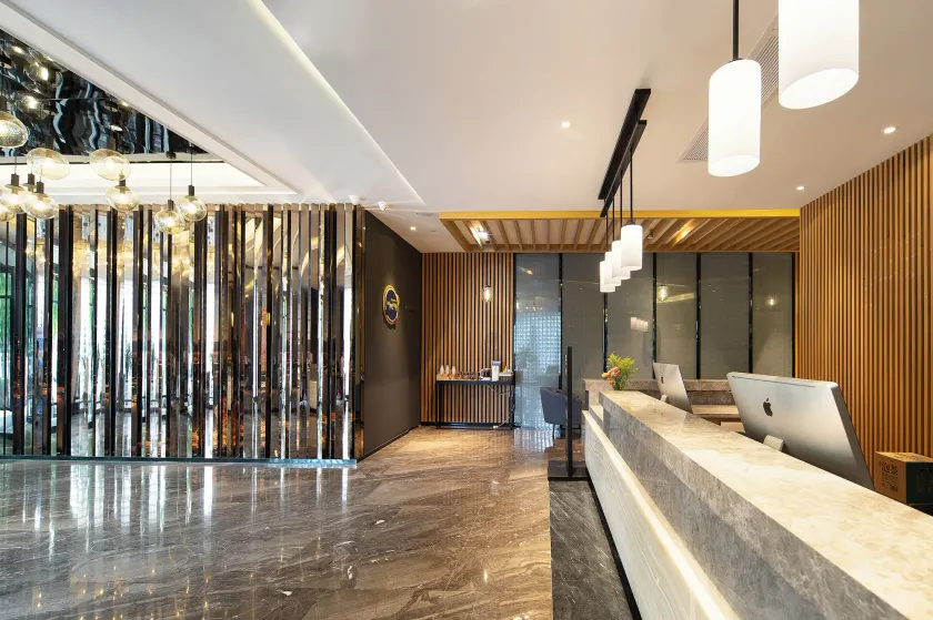 Rezen Longuu International Hotel Canton Fair Complex Kecun Metro Station Branch - Free Shuttle Bus to Canton Fair Complex During Canton Fair Period - Vestíbulo
