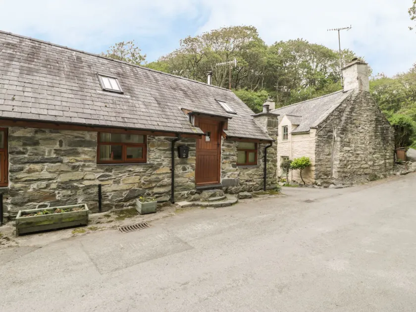 Hendoll Cottage 1 - Image 1