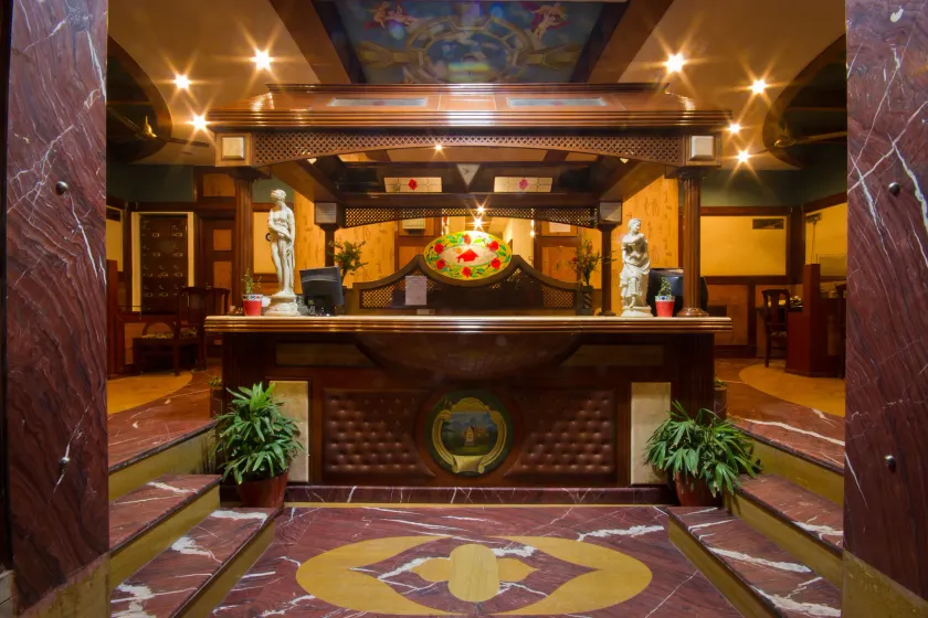 Hotel Sunstar Grand - Image 1