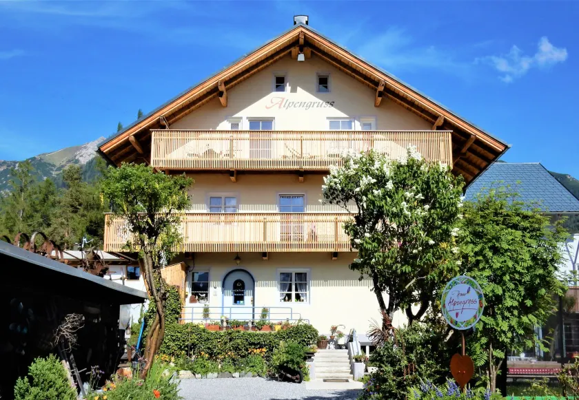 Hannas ALPENGRUSS Apartment & Zimmer - Image 1