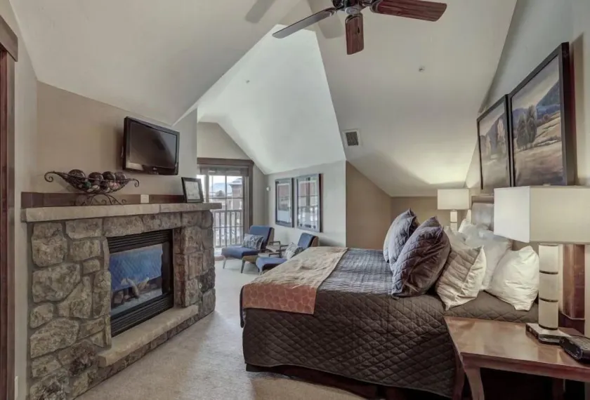 Crystal Peak Lodge #7000 - Chambre