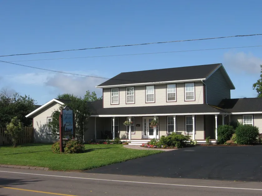 Driftwood Heights B&B - Image 1