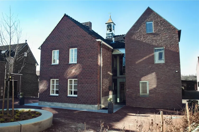 Maison Village - Image 1