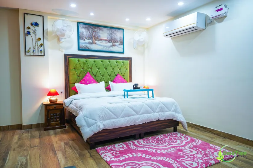 Lime Tree Hotel Near 32nd Avenue Sector 29 Gurgaon - Image 1