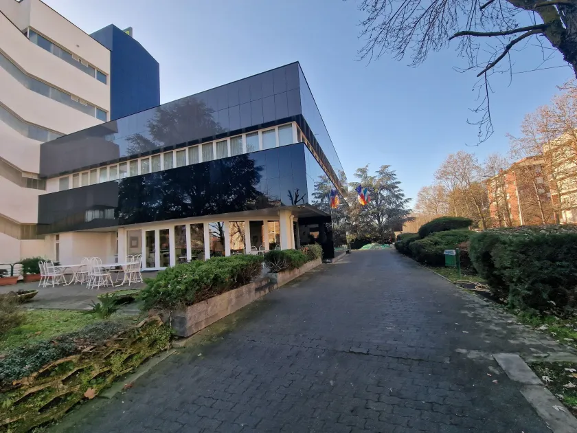 Modo Hotel - Image 1