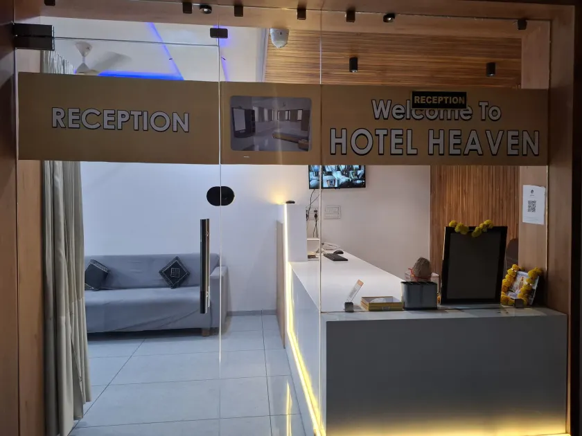 HOTEL HEAVEN - Reception