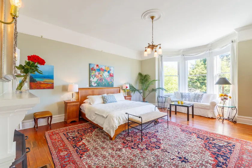 Fairholme Manor Inn - Image 1