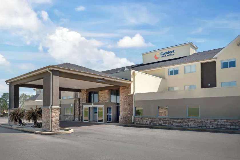 Comfort Inn & Suites Crystal Inn Sportsplex - Image 1