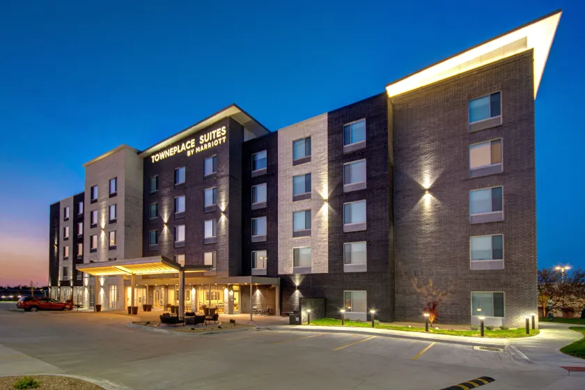 TownePlace Suites by Marriott Cincinnati Airport South - Image 1