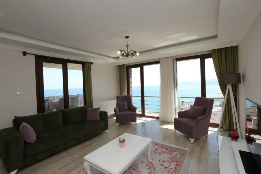 North Pearl Residence - Image 1