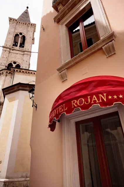 Hotel Rojan - Image 1