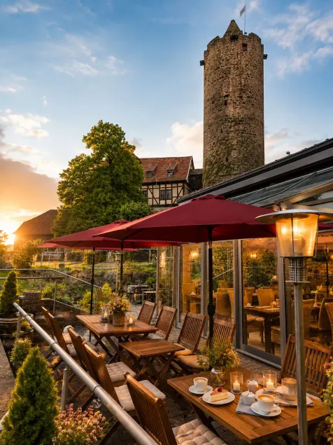 Hotel & Café Schachtenburg - Image 1