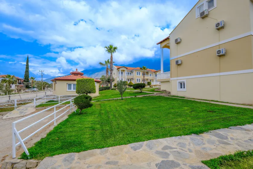 Gold Lion Apart Hotel - Image 1