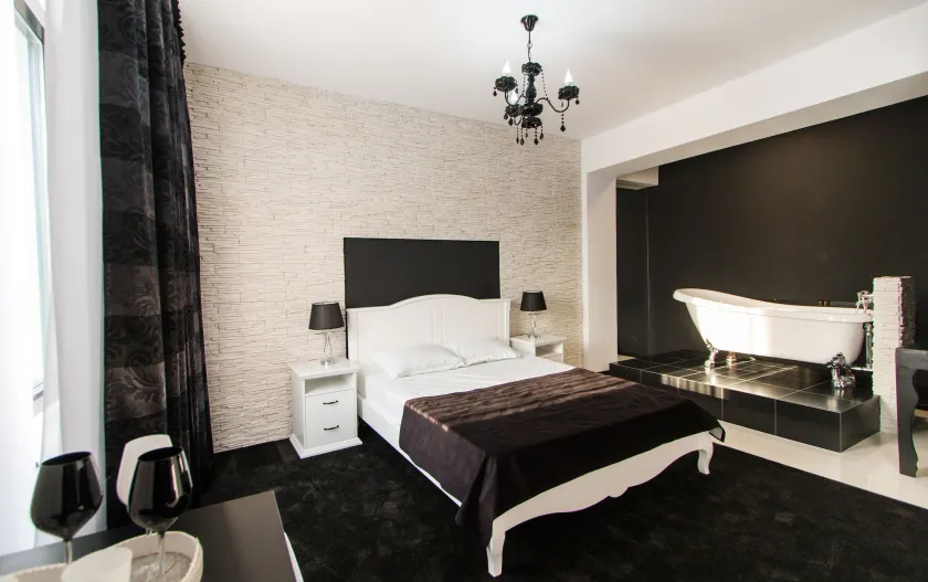 Hotel Evianne Boutique - Image 1