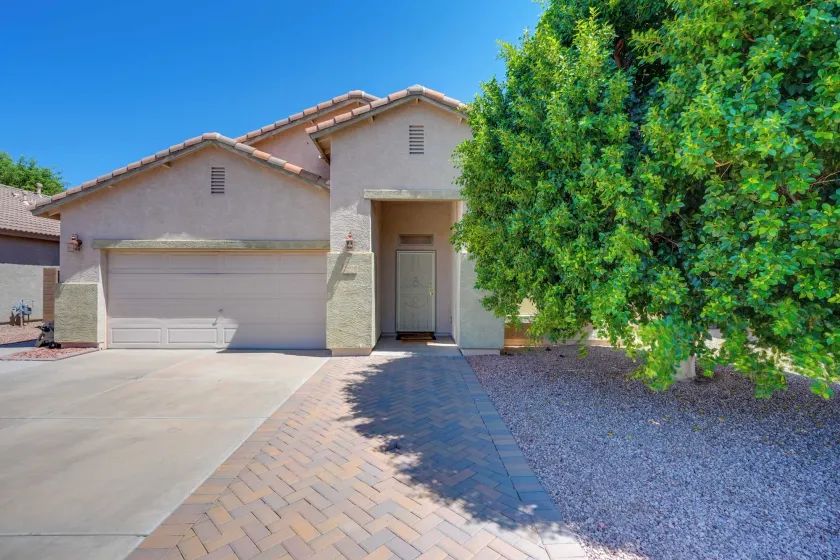 Backyard Billiards & Bbq! Surprise Desert Stay - Image 1