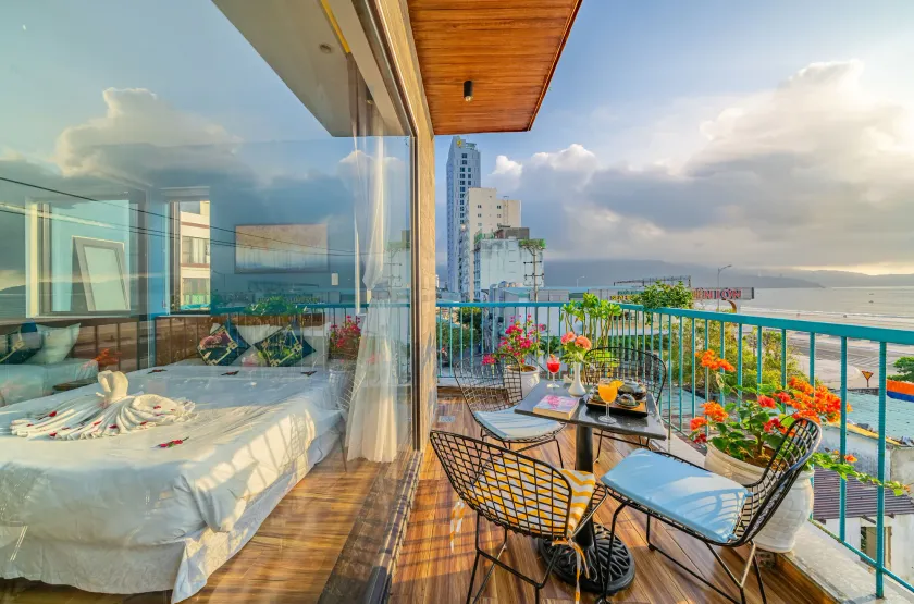 Cani Beach House - Image 1
