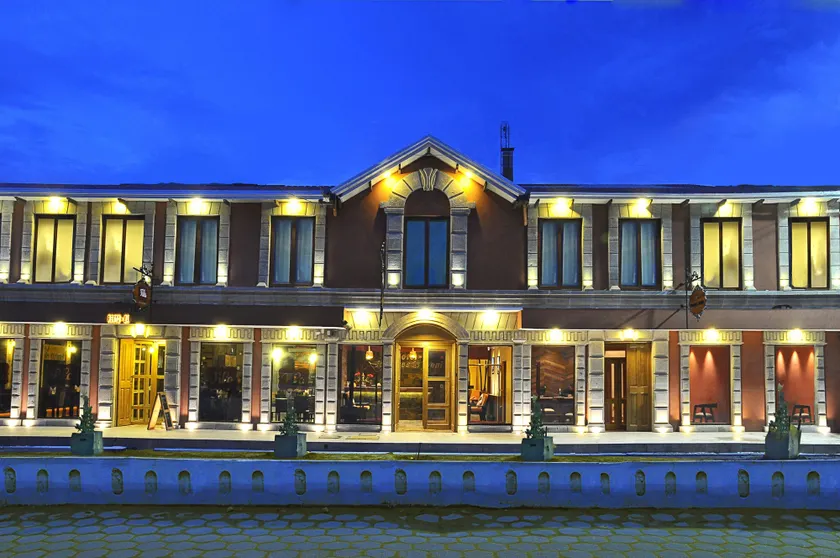 Hotel Jardines de Uyuni - Image 1