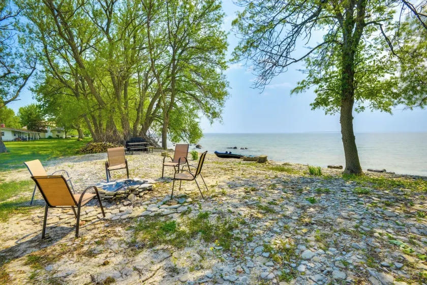 Charming Waterfront Retreat on Lake Ontario - Innvendig