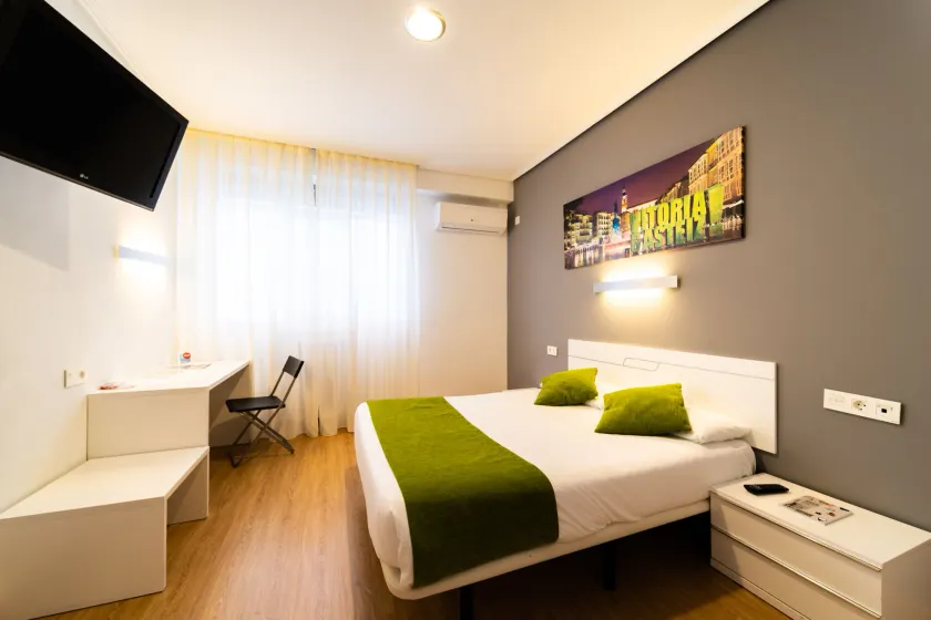 Hotel Centro Vitoria AutoCheckIn - Image 1