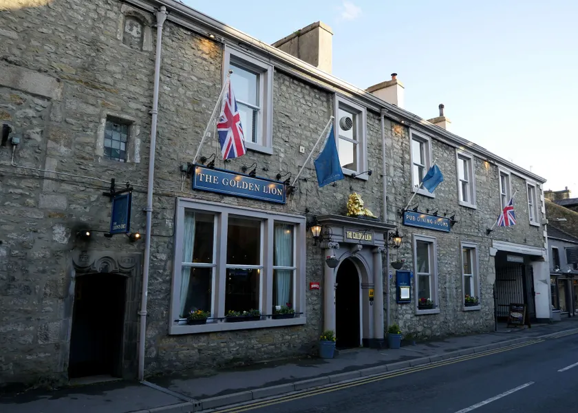 The Golden Lion at Settle - Image 1