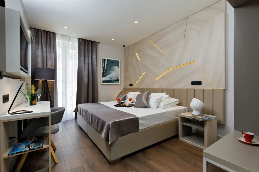 Sailor Boutique Rooms - Image 1
