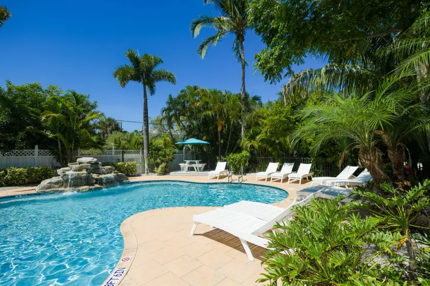 Tropical Breeze Resort - Image 1