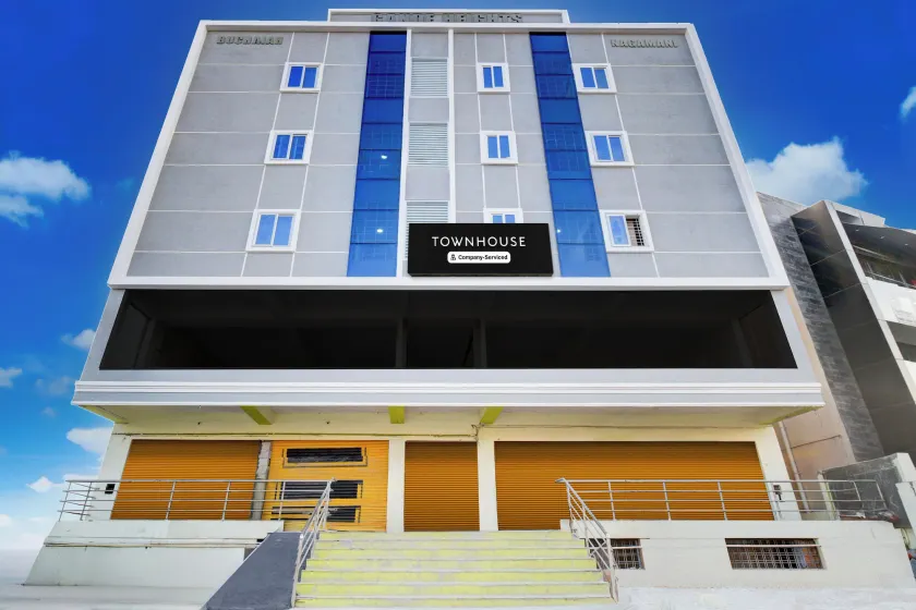 Super Townhouse LB Nagar Metro Station - Image 1