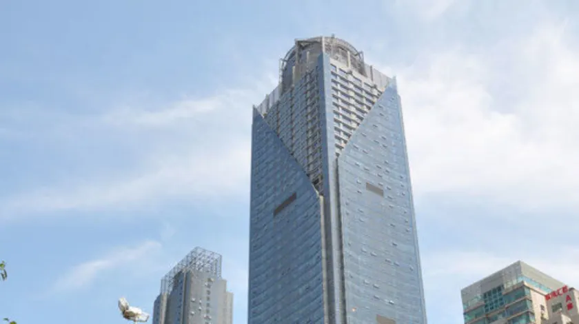 New Century Hotel Qingdao - Image 1