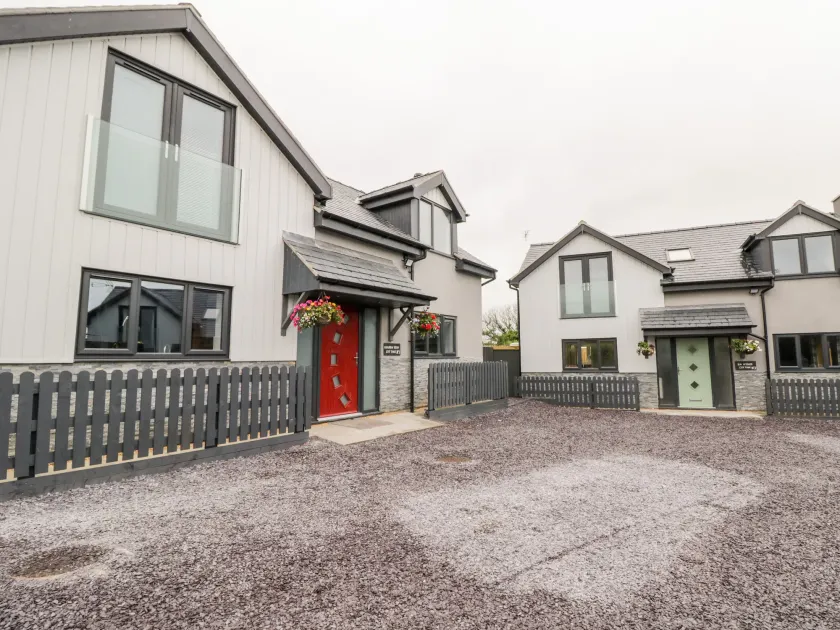 Meadow View - Image 1