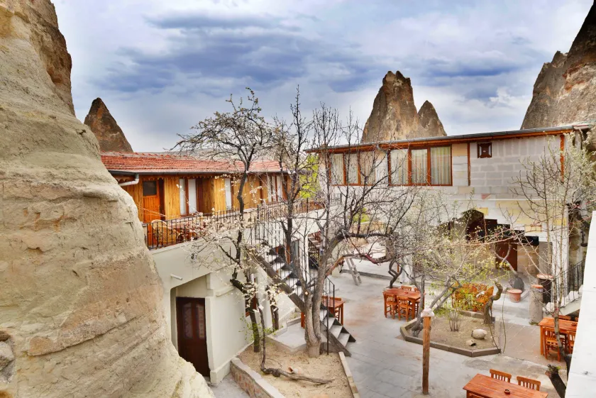 Peri Cave Hotel - Image 1