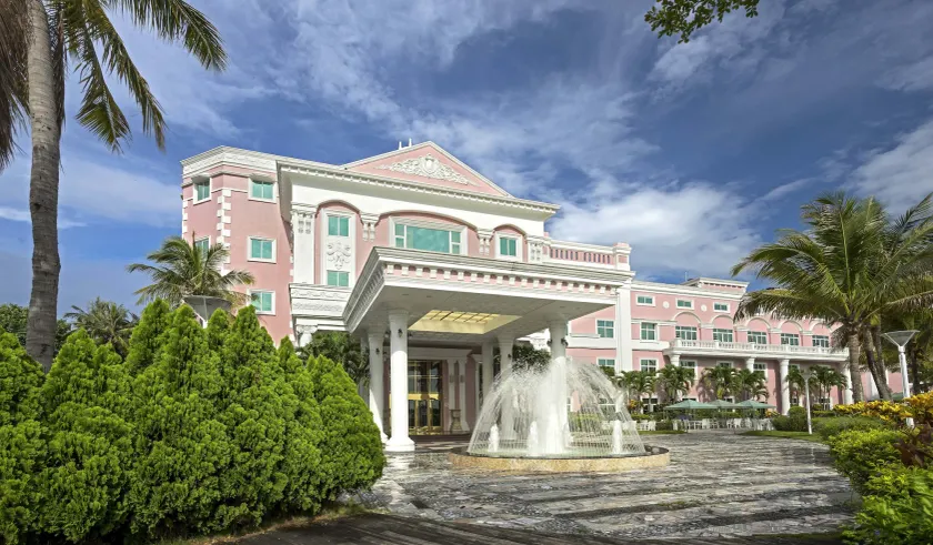 Le Beau Max Resort - Image 1