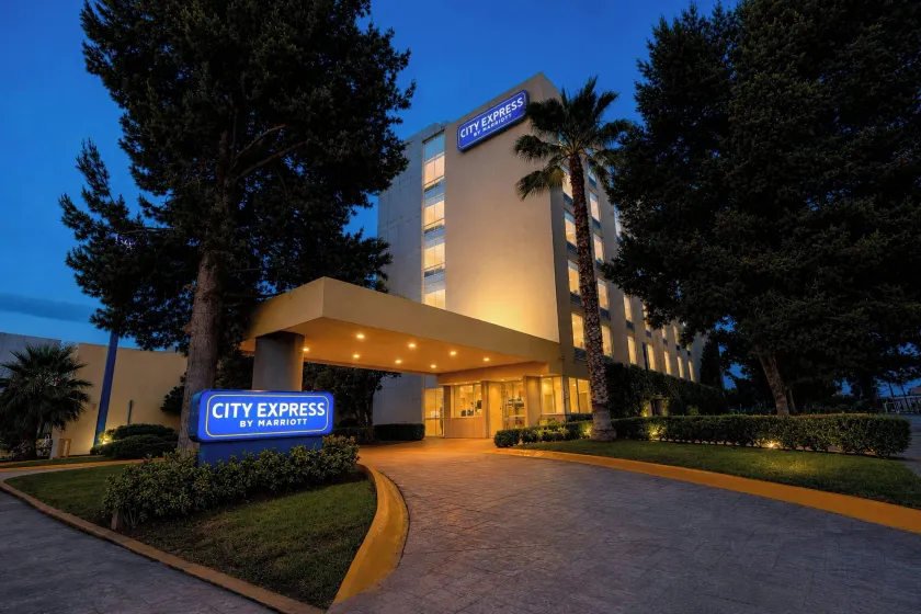 City Express by Marriott Saltillo Norte - Image 1