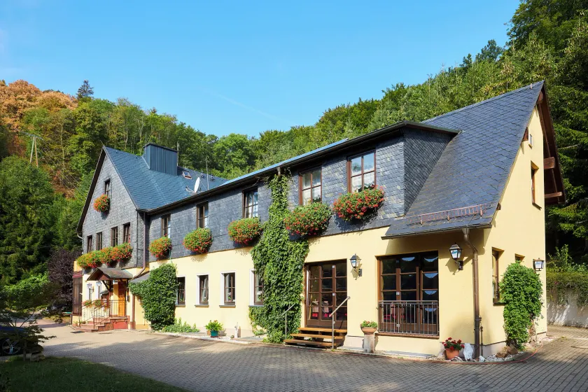 Flair-Waldhotel Mellestollen - Image 1