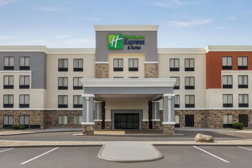 Holiday Inn Express Hotel & Suites Indianapolis W - Airport Area by IHG - Image 1