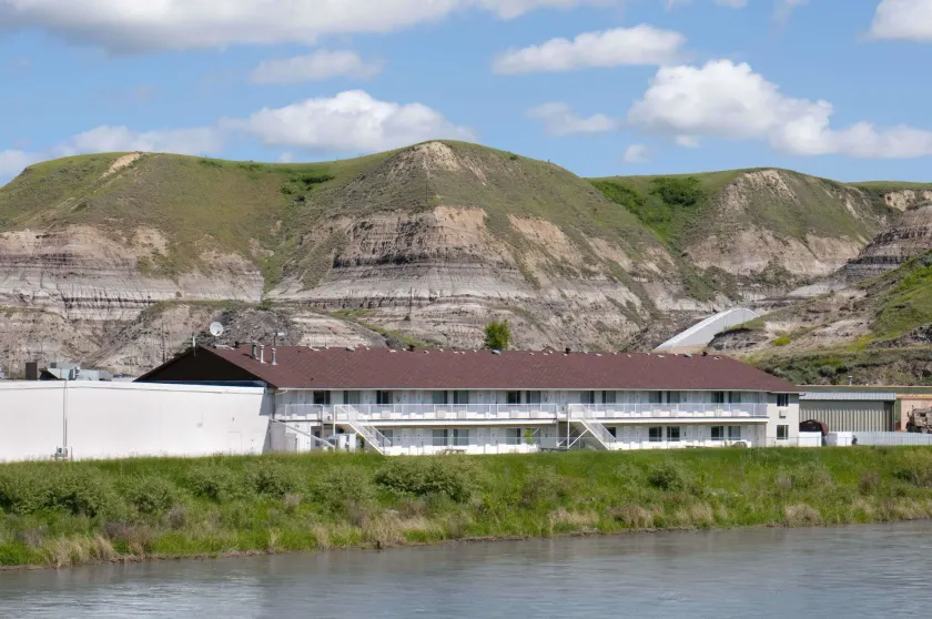 Travelodge by Wyndham Drumheller AB - Image 1