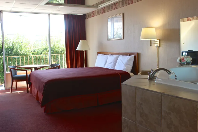 Regency Inn Richmond - Image 1