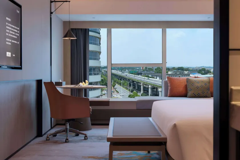 Howard Johnson Airport Hotel Changsha - Image 1
