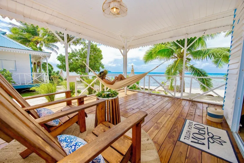 Opoa Beach Hotel - Image 1