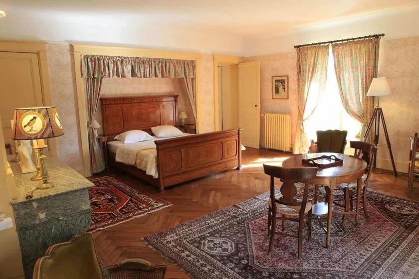 Bed and Breakfast - Château du Vau - Image 1