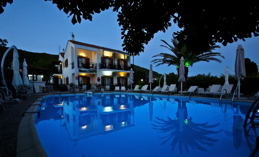 Pegasus Apartments - Image 1