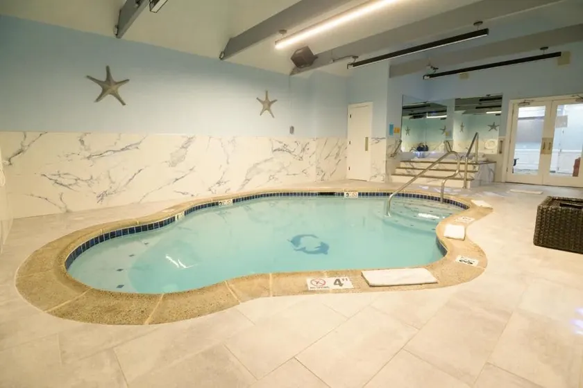 Inn of The Dove Romantic Luxury & Business Suites - Image 1