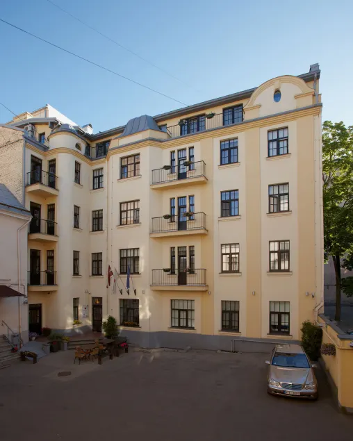 Hotel Edvards - Image 1