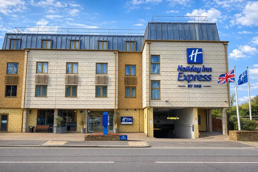 Holiday Inn Express Windsor by IHG - Image 1
