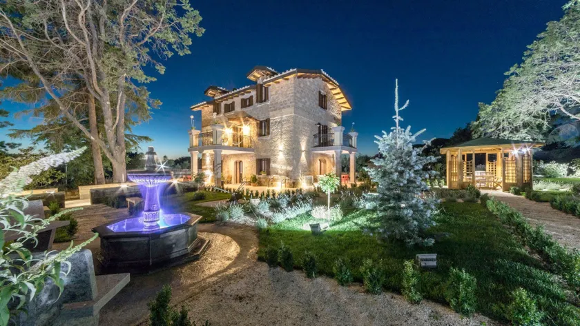 Traldi Resort - Image 1