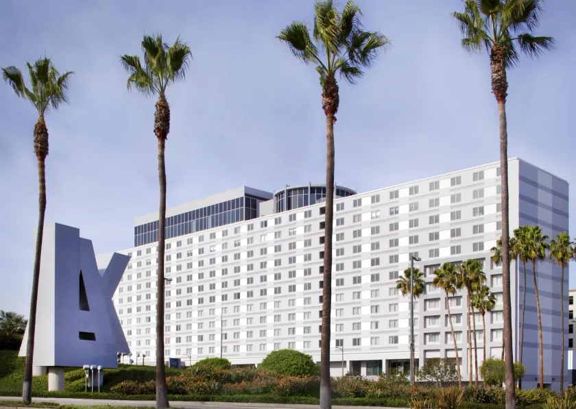 Hyatt Regency Los Angeles International Airport - Image 1